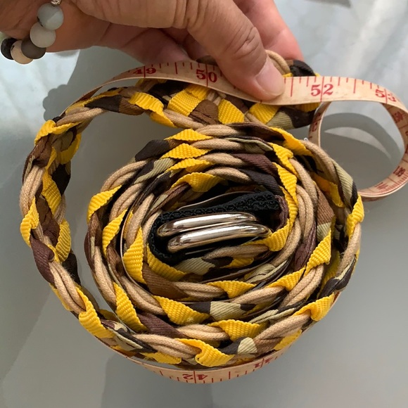 COPY - Barely used UNISEX 80’s style belt - Picture 2 of 3